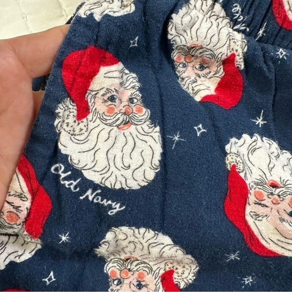 Old Navy Blue and Cream Pajama Pants With Pockets - Picture 6 of 10